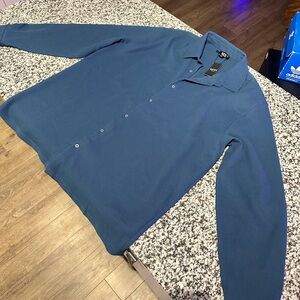 Men’s XL Blue Ribbed Button-Down Shirt.